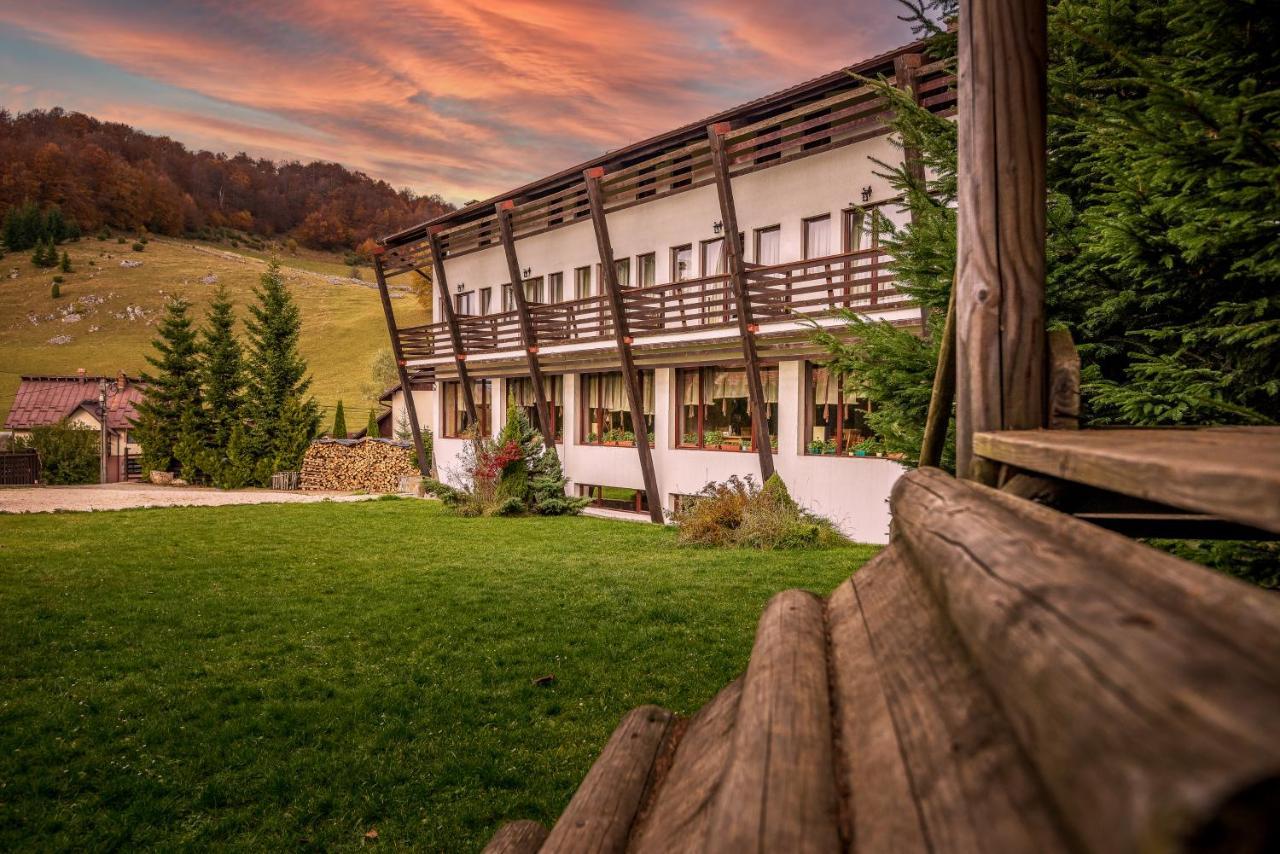 فندق Casa Muntelui فونداتا المظهر الخارجي الصورة